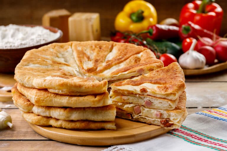 Plăcintă cu Cartofi și Bacon