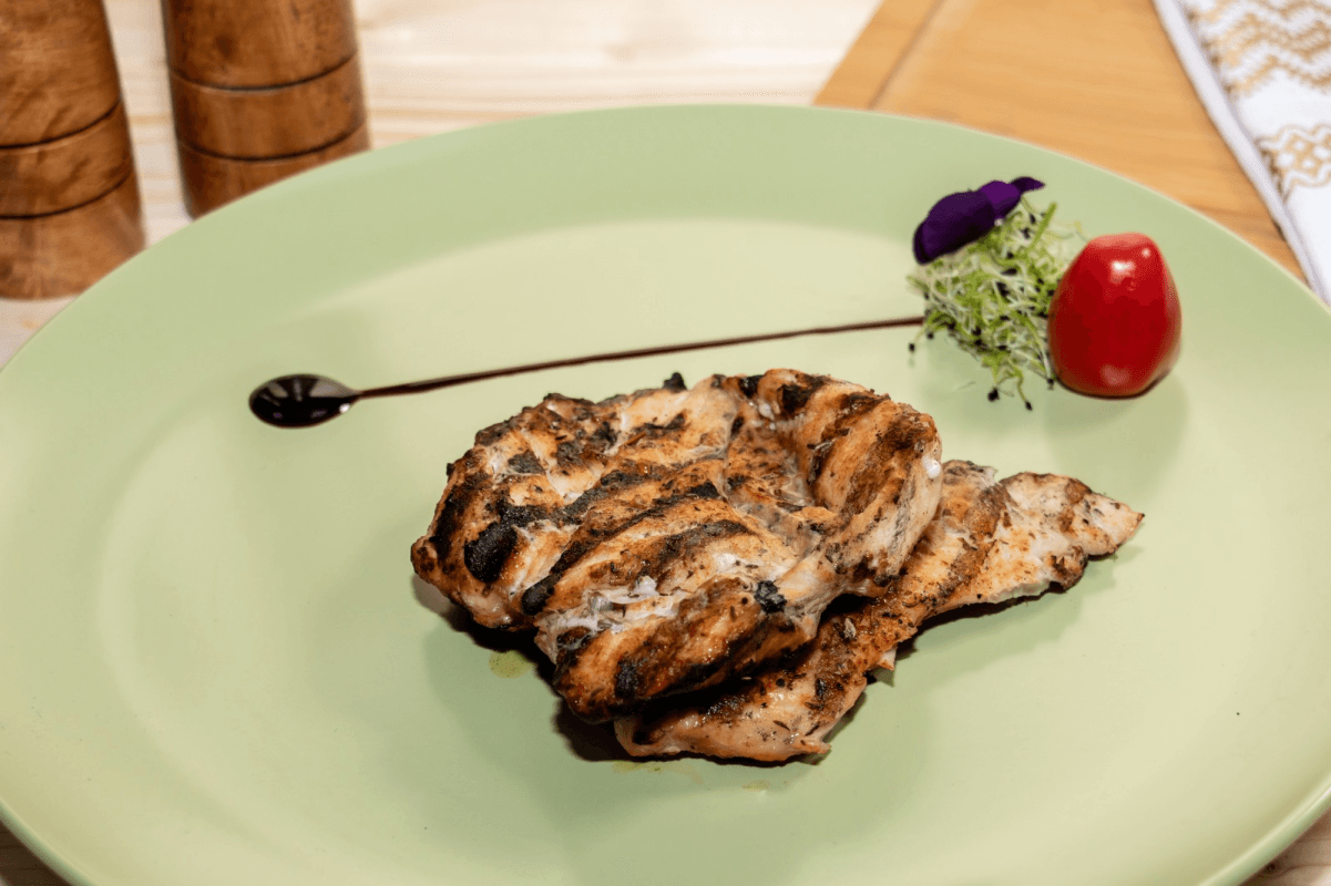 PIEPT  DE  PUI    LA  GRATAR